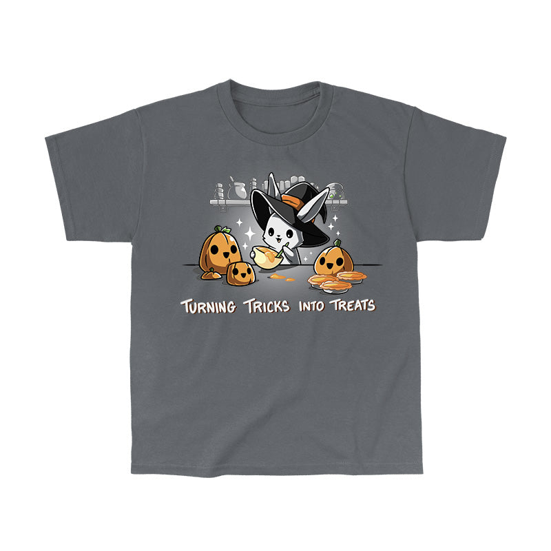 Classic Cotton T-shirt_TeeTurtle Turning Tricks Into Treats charcoal gray t-shirt featuring a cheerful bunny baking while wearing a witch's hat and surrounded by carved pumpkins and pumpkin pies.